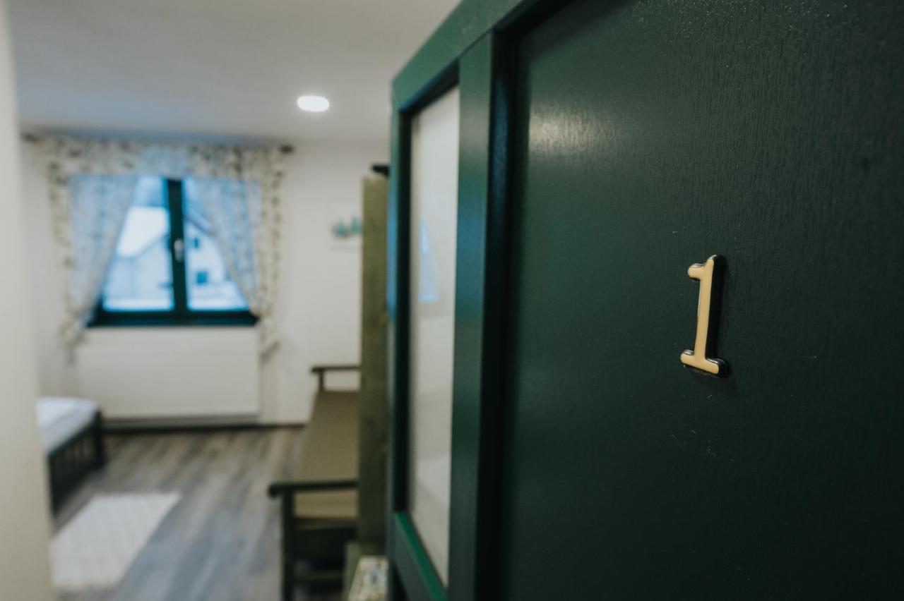 블러히차 Kadarhaz B&B 외부 사진