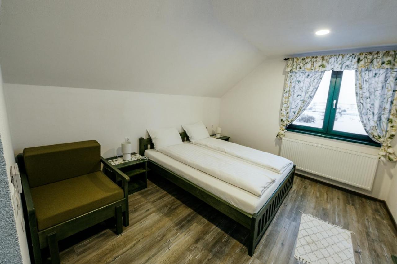 블러히차 Kadarhaz B&B 외부 사진